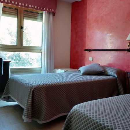 Hotel Lena Пола-де-Лена Екстер'єр фото